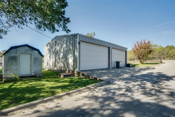 $575,000 | 530 Farm To Market Road 3003, Graham, TX 76450
