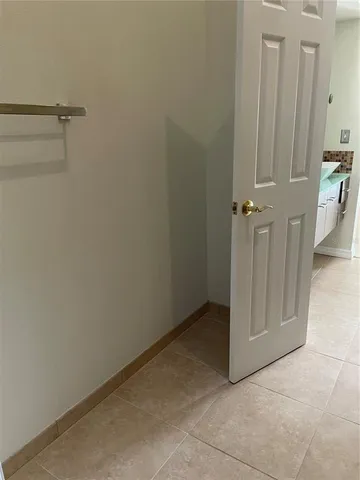 $3,900 | 323 Madeira Circle, Tierra Verde, FL 33715