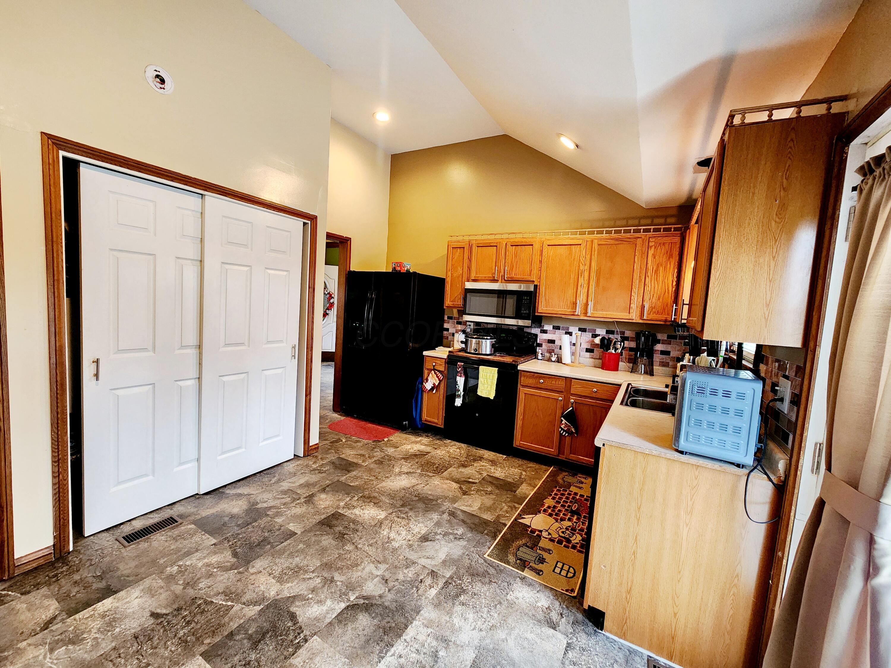 303 Moon Road Greenfield, OH 45123 - Photo 12 of 31 1000000896