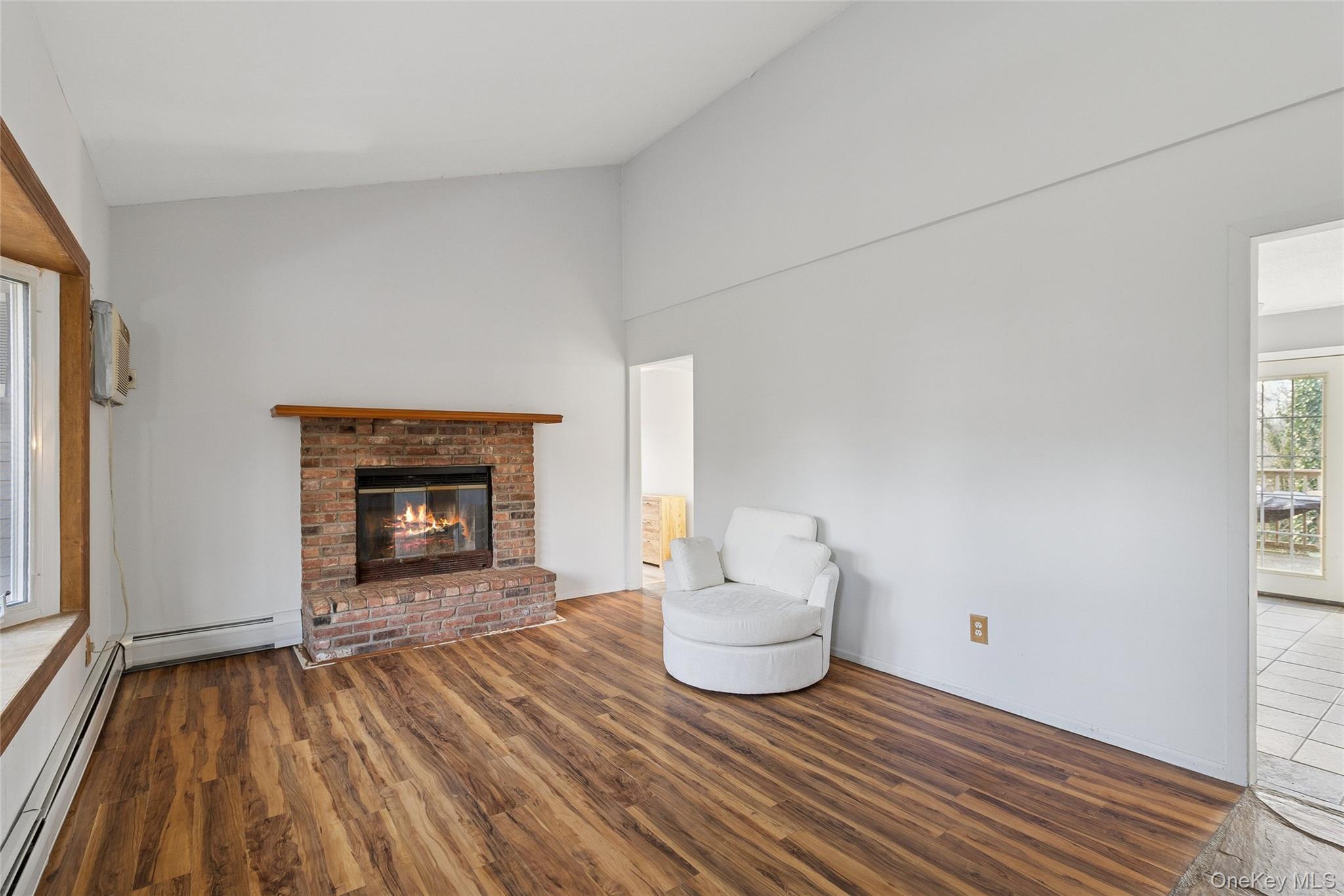 361 Decatur Avenue Shirley, NY 11967 - Photo 20 of 33