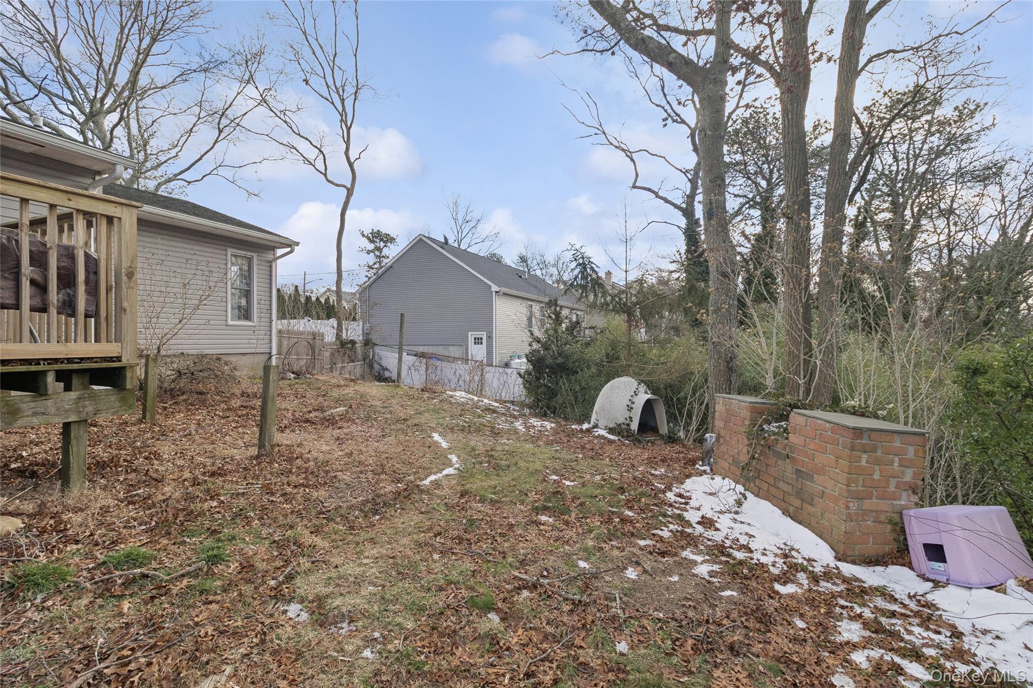 361 Decatur Avenue Shirley, NY 11967 - Photo 7 of 33 View of yard