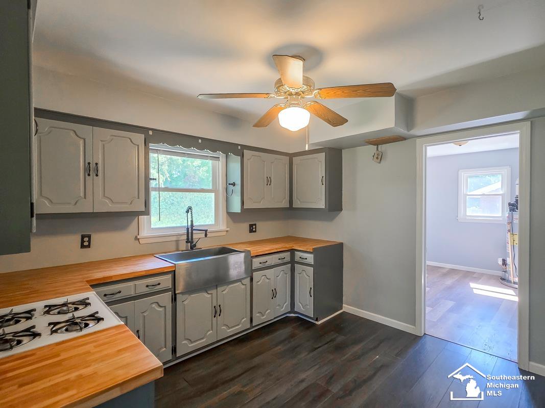 6772 Wells Road Petersburg, MI 49270 - Photo 8 of 26