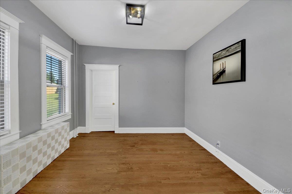 925 Reynolds Street Peekskill, NY 10566 - Photo 10 of 42 Family Room