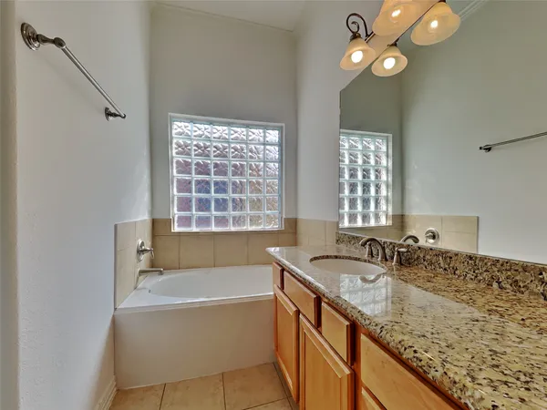 $2,345 | 3412 Honsinger Street, Unit A, Houston, TX 77007