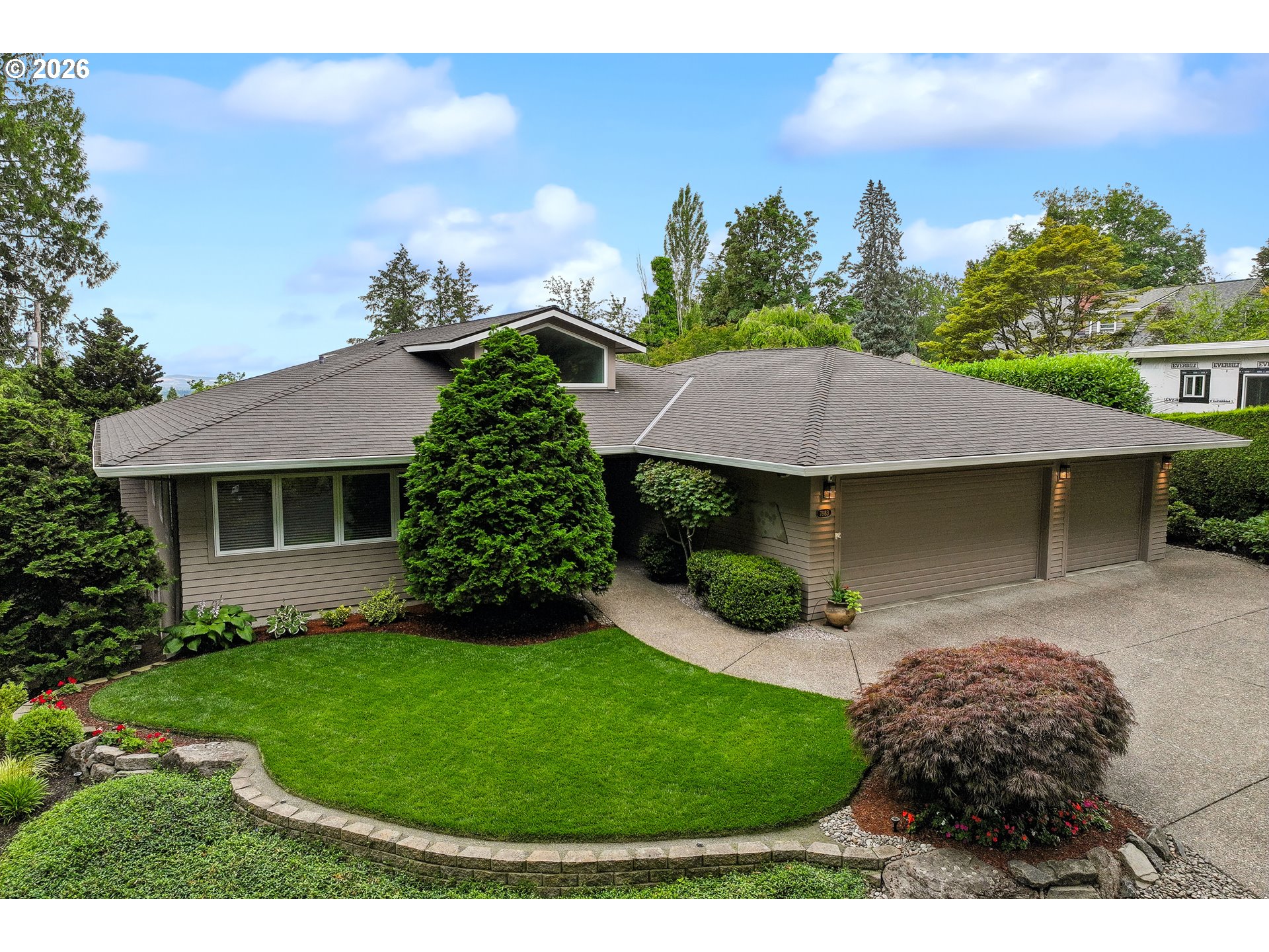 7883 Southwest Linden Road Portland, OR 97225 - Photo 3 of 45