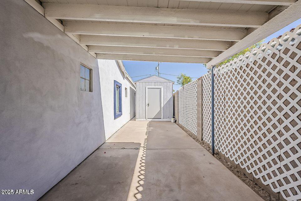 1422 East Windsor Avenue Phoenix, AZ 85006 - Photo 5 of 33 20250429163710542141000000-o