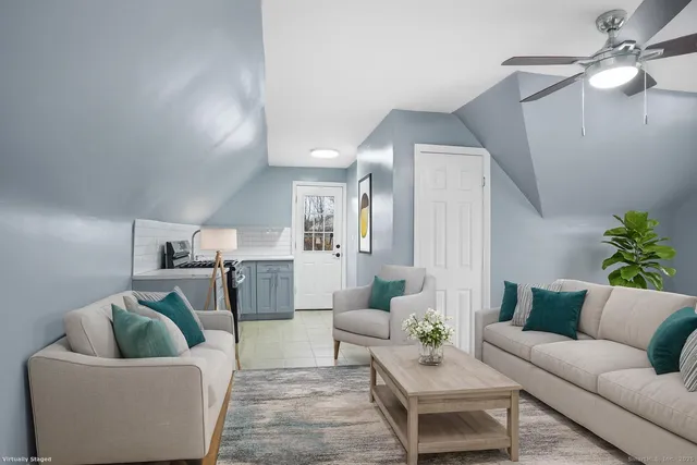 $1,600 | 90 Amsterdam Avenue, Unit 2, Bridgeport, CT 06606