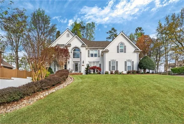 $1,100,000 | 3331 Aylesbury Court, Roswell, GA 30075