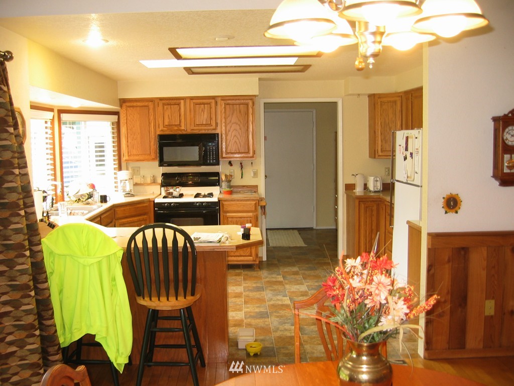 10835 Mill Road Southeast Yelm, WA 98597 - Photo 2 of 15 Gallery Image 2