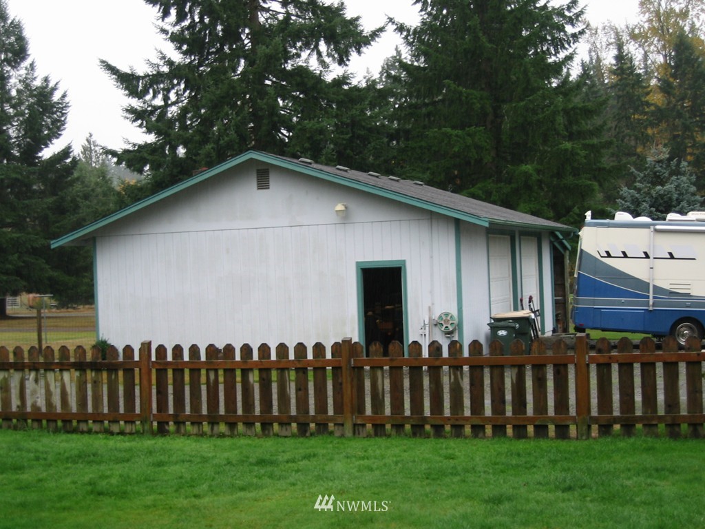 10835 Mill Road Southeast Yelm, WA 98597 - Photo 12 of 15 Gallery Image 12