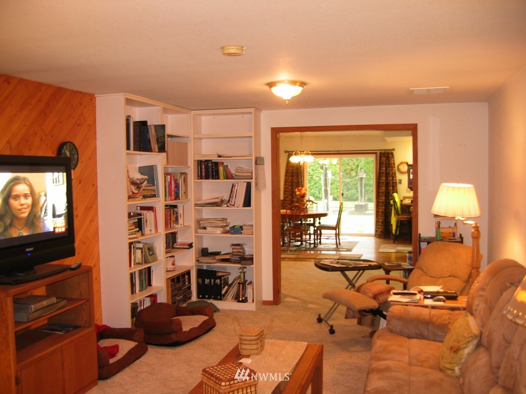 10835 Mill Road Southeast Yelm, WA 98597 - Photo 4 of 15 Gallery Image 4