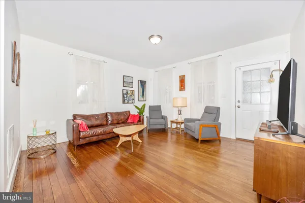 $670,000 | 2 East 14th Street, Frederick, MD 21701