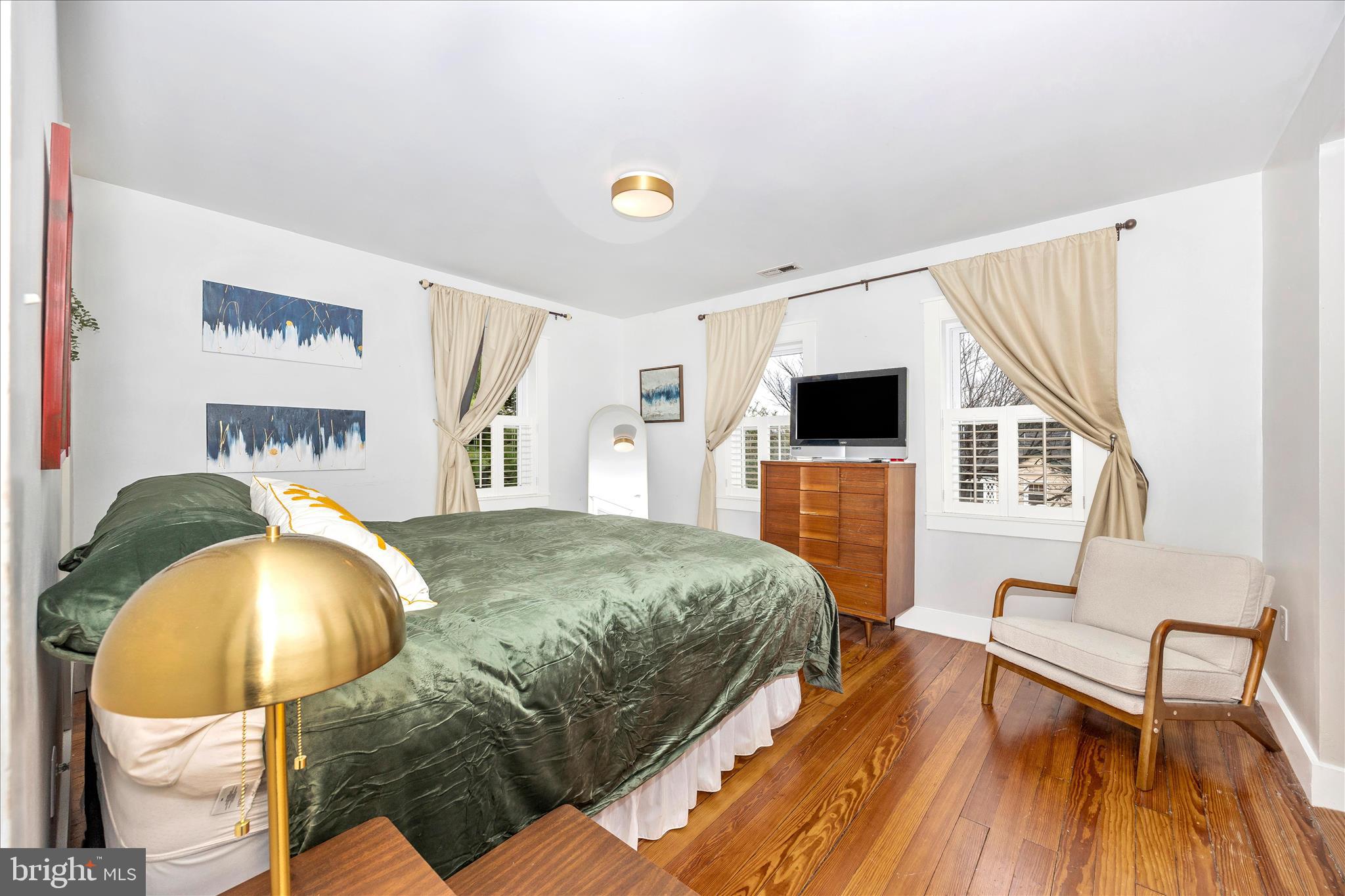 2 East 14th Street Frederick, MD 21701 - Photo 22 of 50 Primary Bedroom