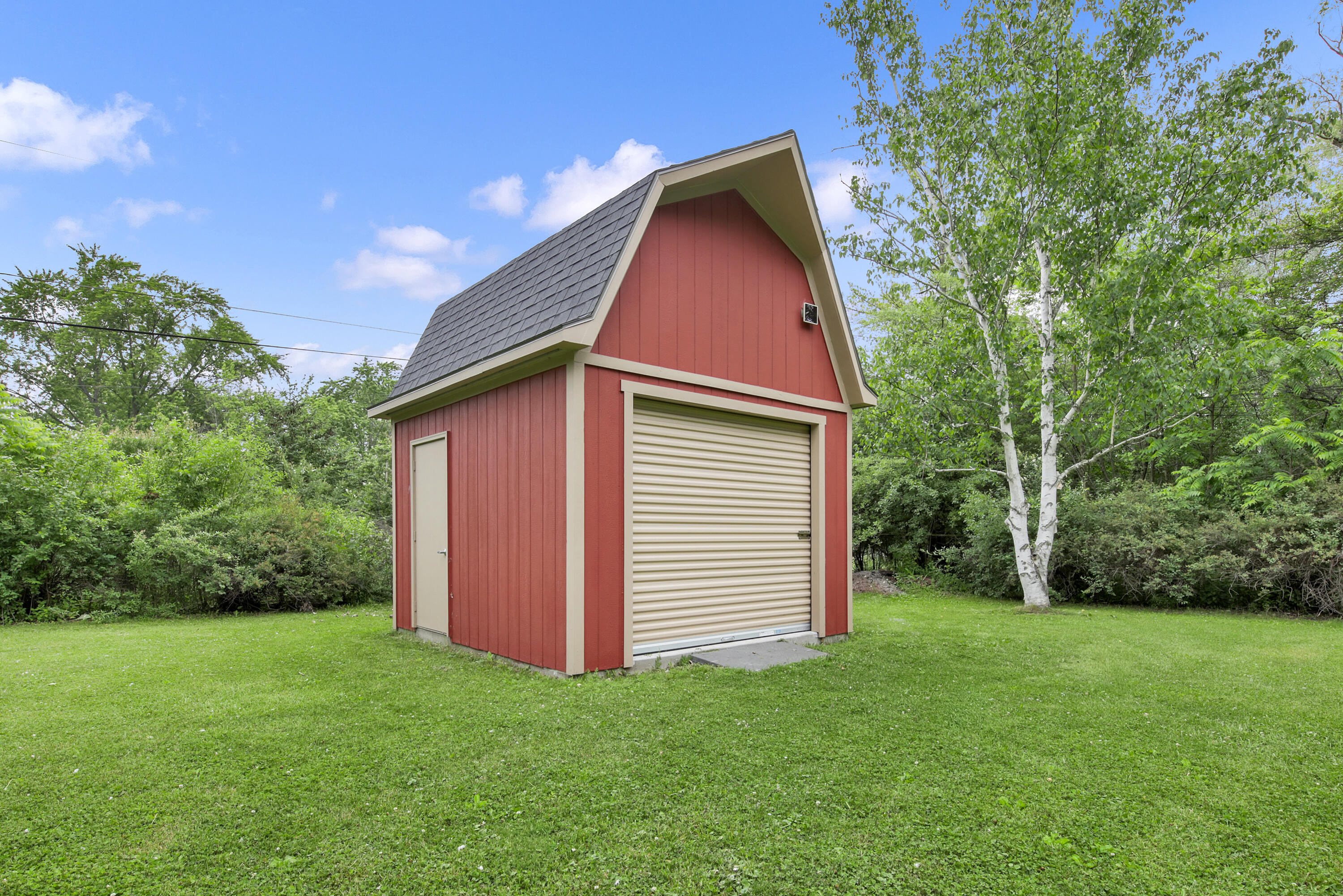2614 West Chestnut Road Mequon, WI 53092 - Photo 22 of 25 Shed