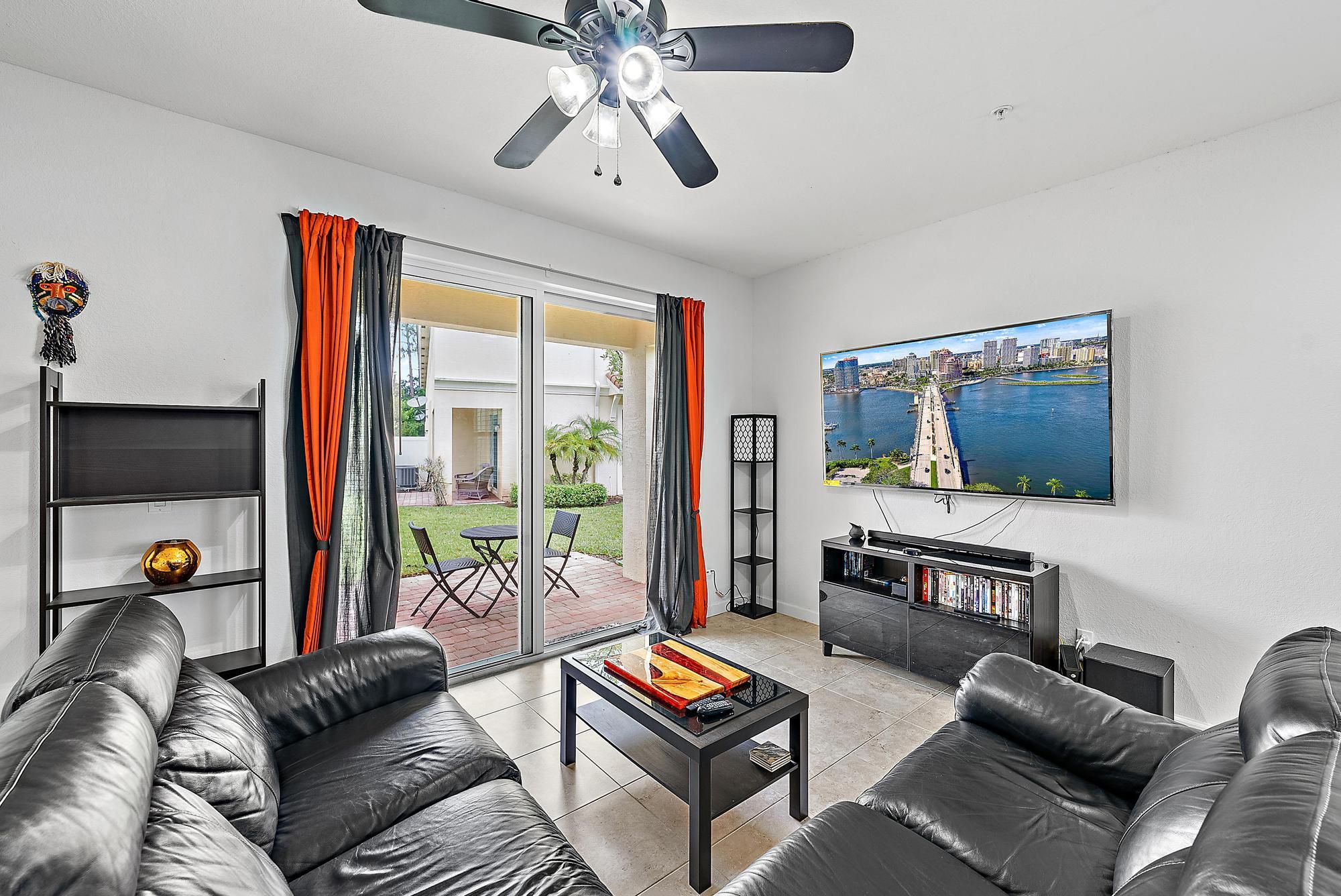 9677 Southwest Purple Martin Way Stuart, FL 34997 - Photo 10 of 30 Living Room