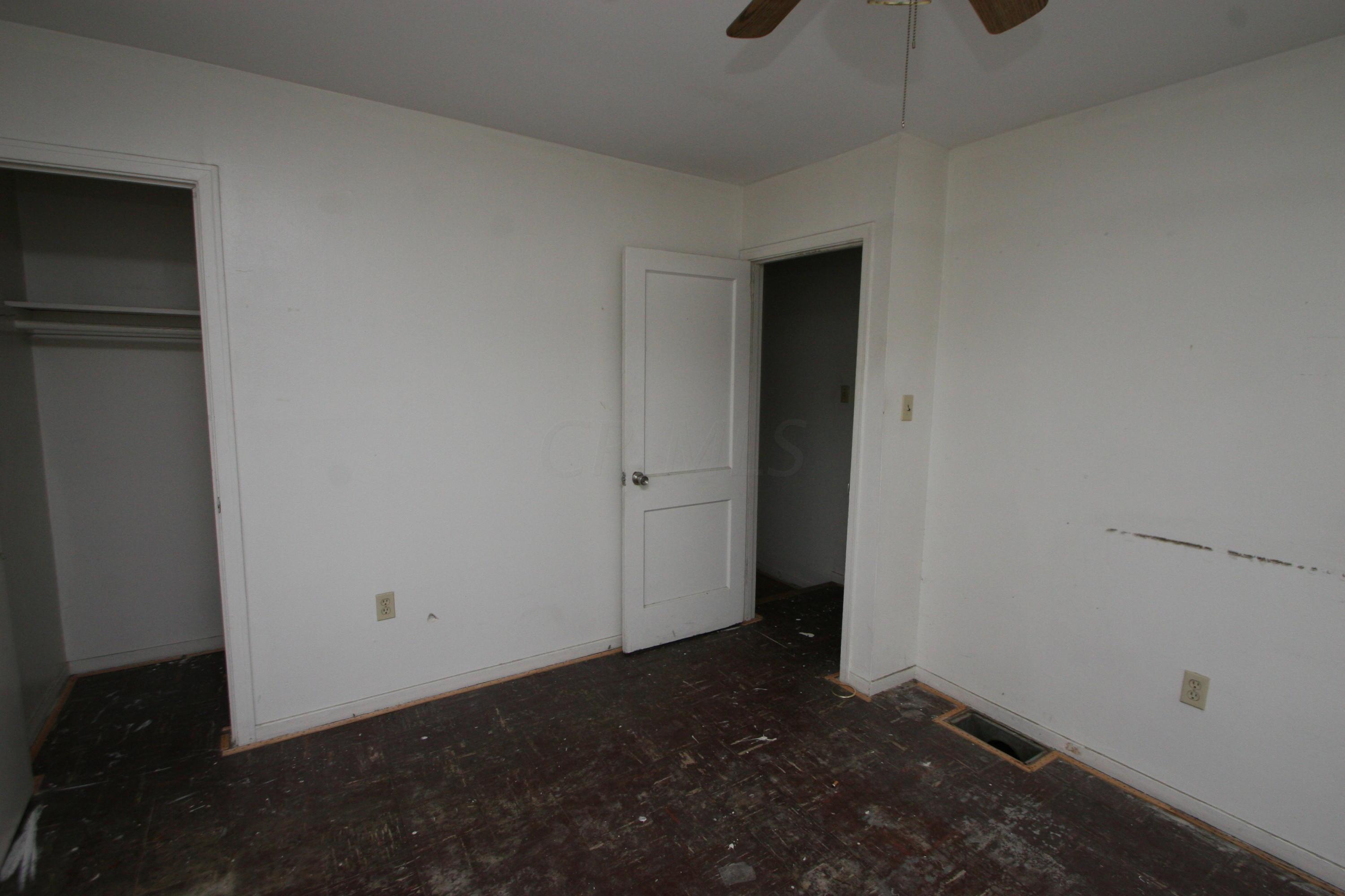 662-664 South Hamilton Road Whitehall, OH 43213 - Photo 17 of 26