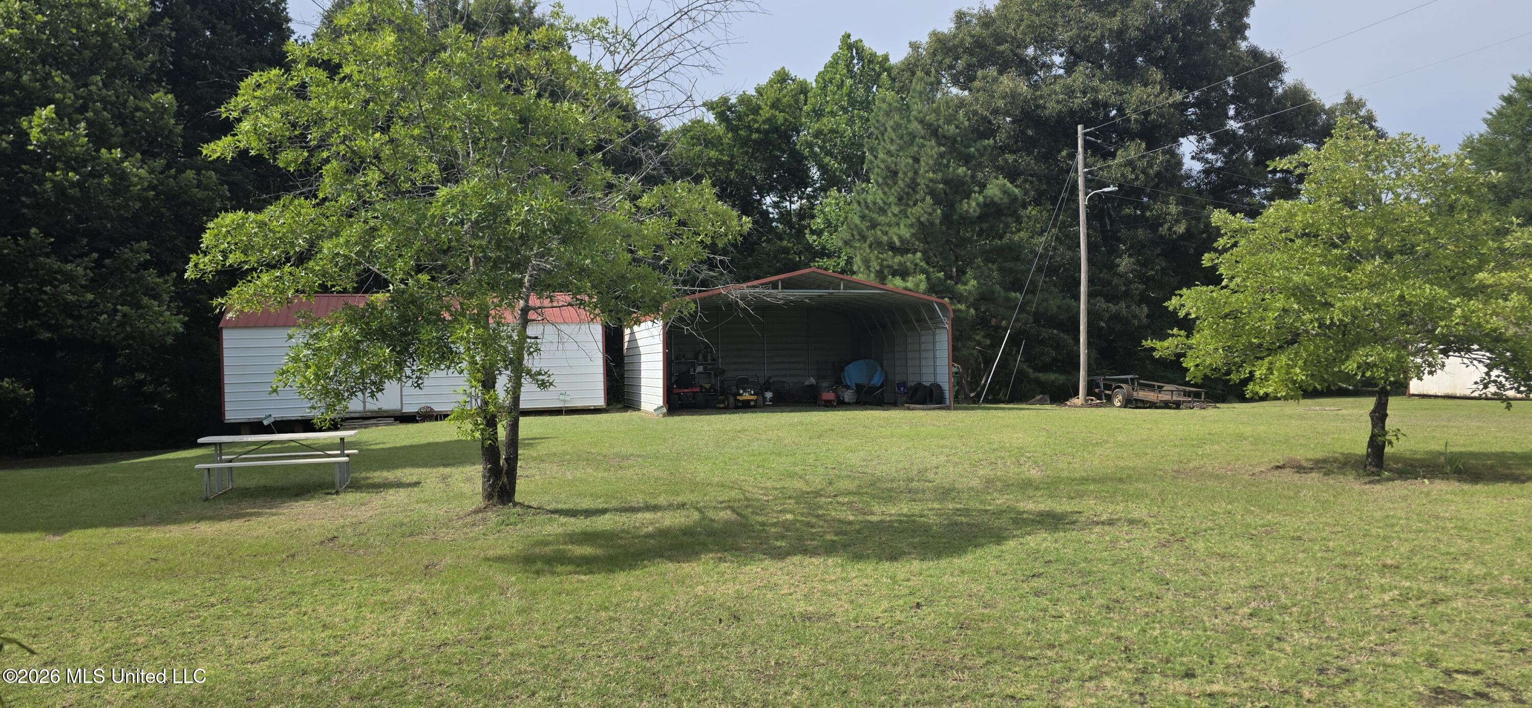 180 Stonewall Road Byhalia, MS 38611 - Photo 31 of 73 20260613_163451