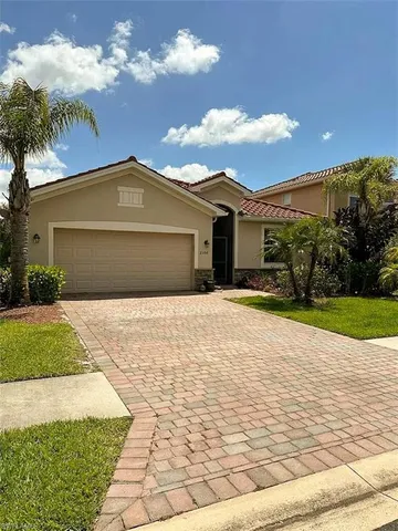 $3,000 | 2350 Heydon Circle East, Naples, FL 34120