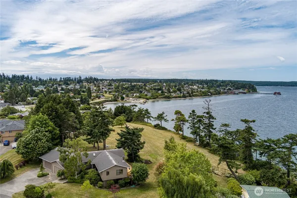 $1,139,000 | 1204 Northeast Leisure Street, Coupeville, WA 98239