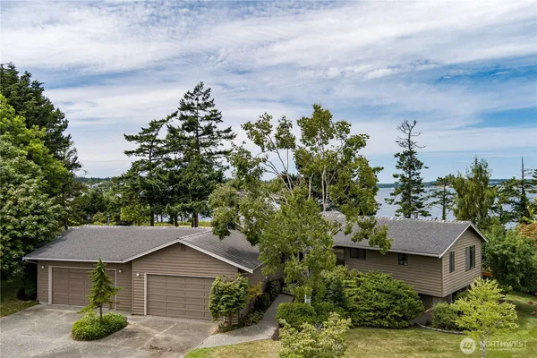 $1,139,000 | 1204 Northeast Leisure Street, Coupeville, WA 98239