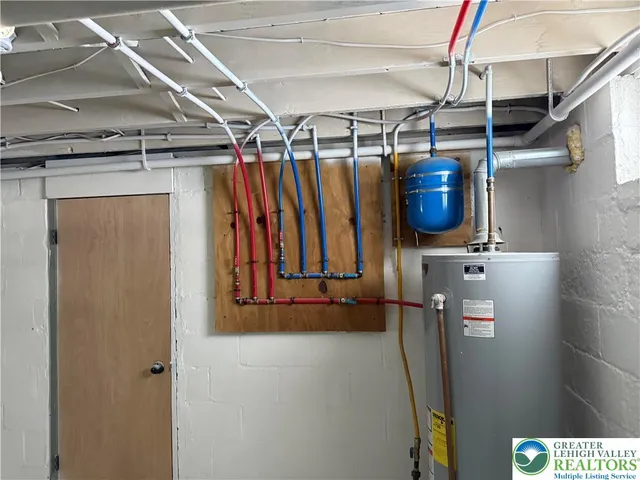 $285,000 | 15 Elm Street, East Stroudsburg, PA 18301