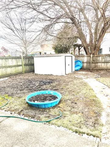 $349,900 | 1122 Bradbury Circle, Carol Stream, IL 60188