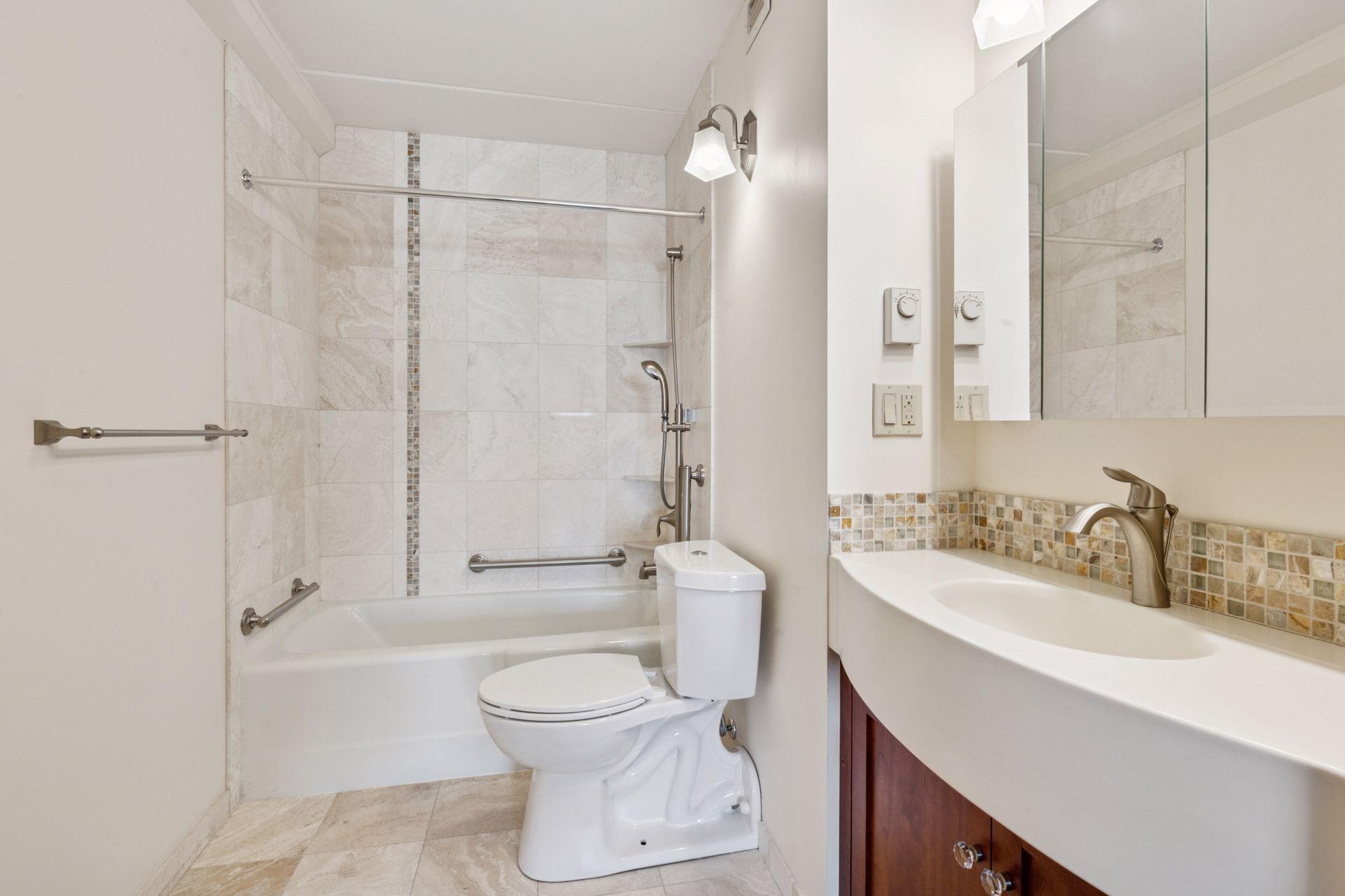 1920 South 1st Street, Unit 1502 Minneapolis, MN 55454 - Photo 19 of 43