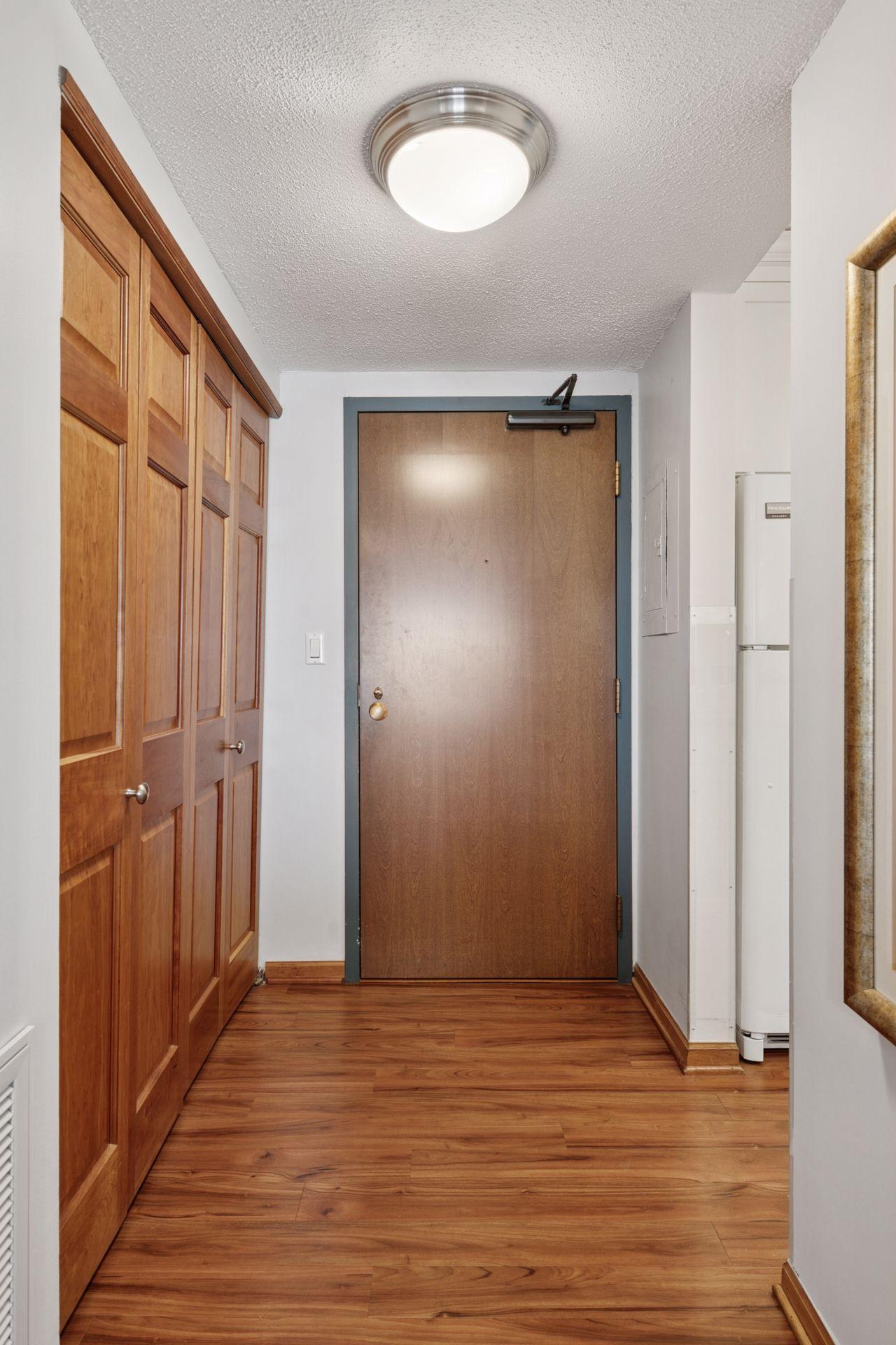 1920 South 1st Street, Unit 1502 Minneapolis, MN 55454 - Photo 25 of 43