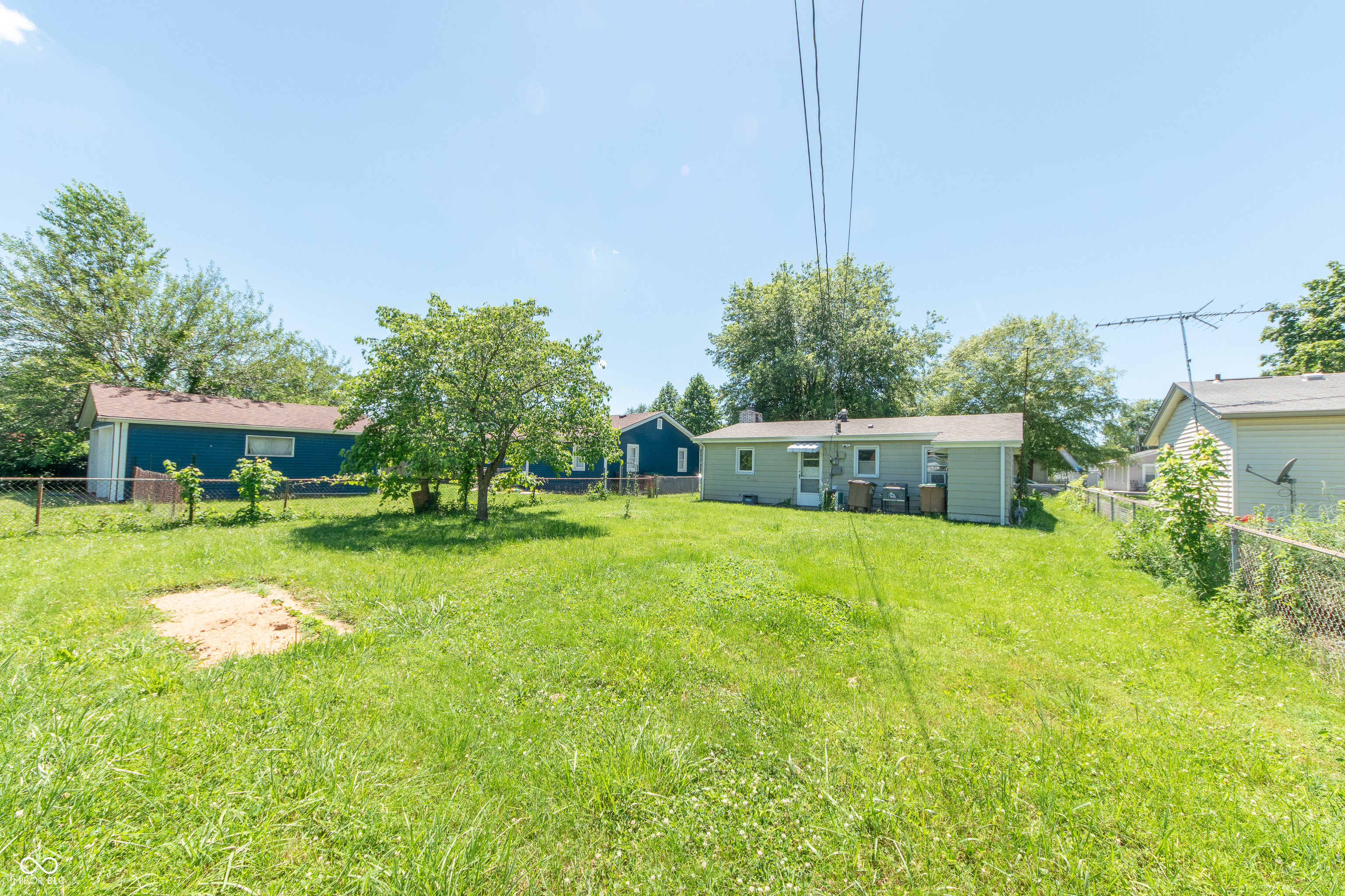 443 Cleveland Street Columbus, IN 47201 - Photo 14 of 16