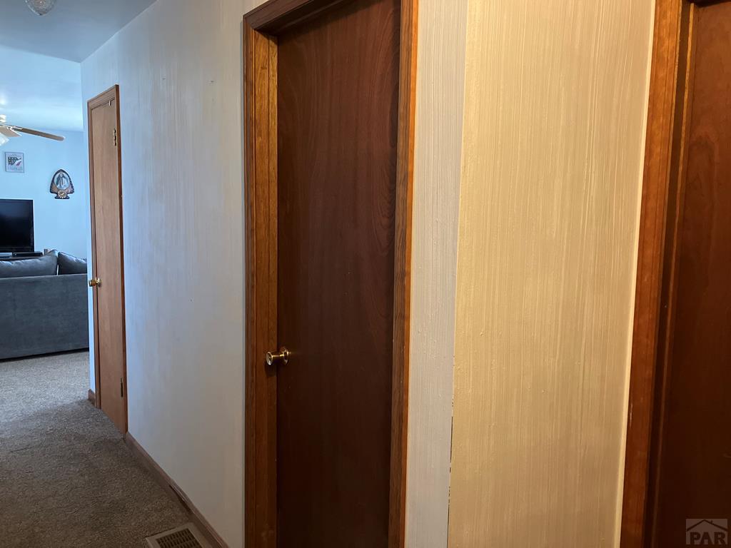 915 Maple Avenue La Junta, CO 81050 - Photo 11 of 34 a view of a hallway
