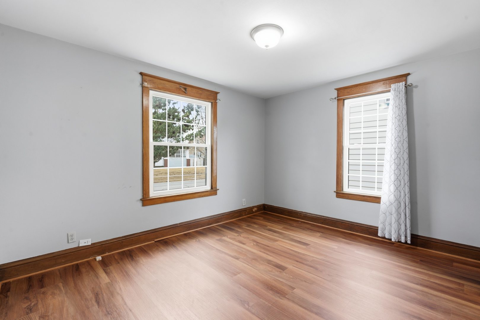 2011 15th Street Moline, IL 61265 - Photo 12 of 36