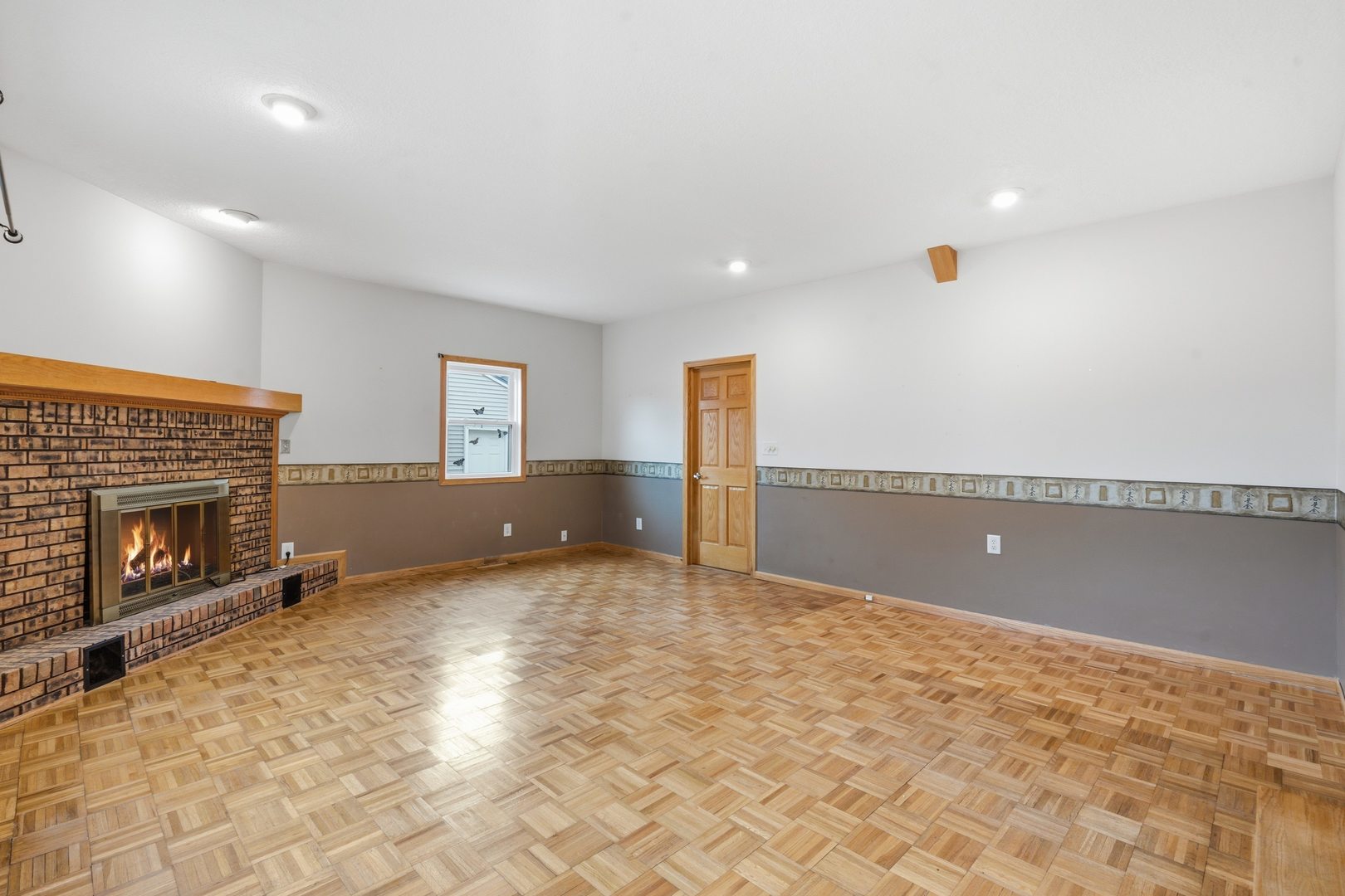 2011 15th Street Moline, IL 61265 - Photo 13 of 36