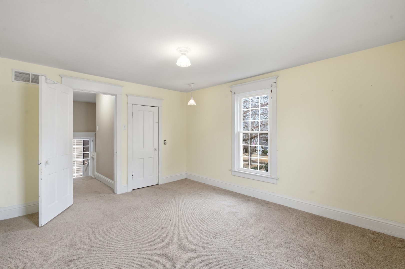 2011 15th Street Moline, IL 61265 - Photo 17 of 36