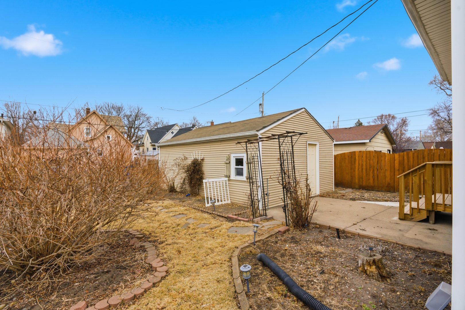 2011 15th Street Moline, IL 61265 - Photo 24 of 36