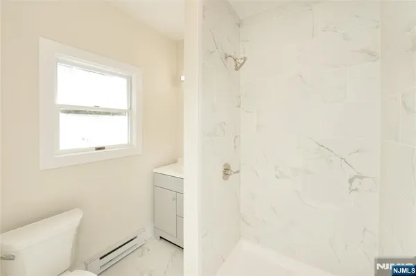 $2,300 | 255 Rea Avenue, Hawthorne, NJ 07506