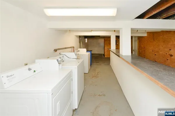 $2,300 | 255 Rea Avenue, Hawthorne, NJ 07506