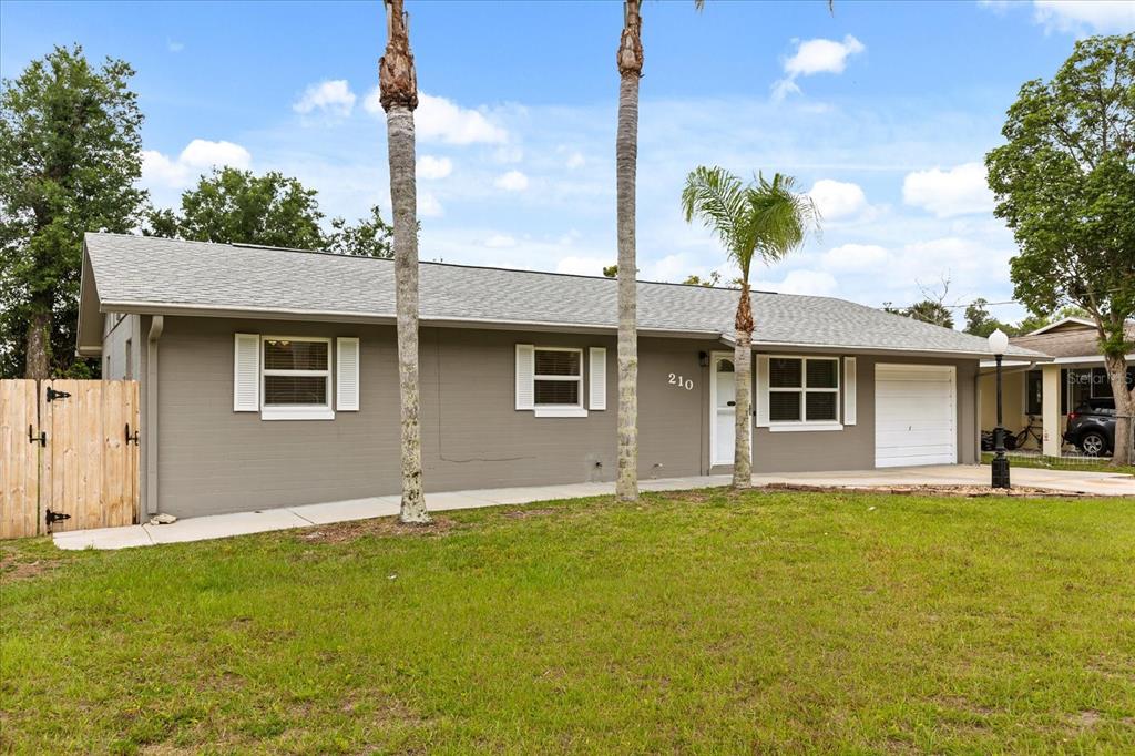 210 Kensington Road DeLand, FL 32724 - Photo 2 of 30