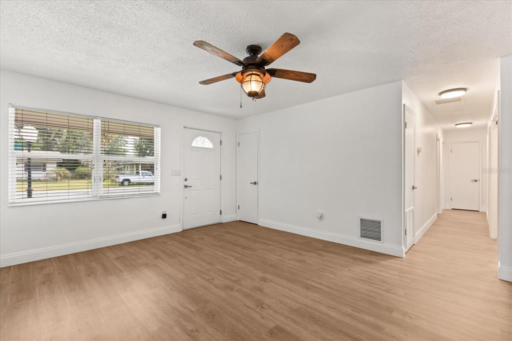 210 Kensington Road DeLand, FL 32724 - Photo 3 of 30