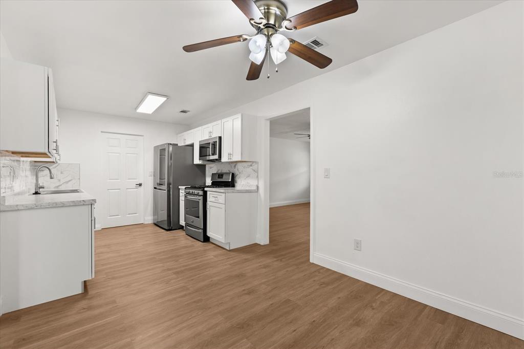 210 Kensington Road DeLand, FL 32724 - Photo 7 of 30