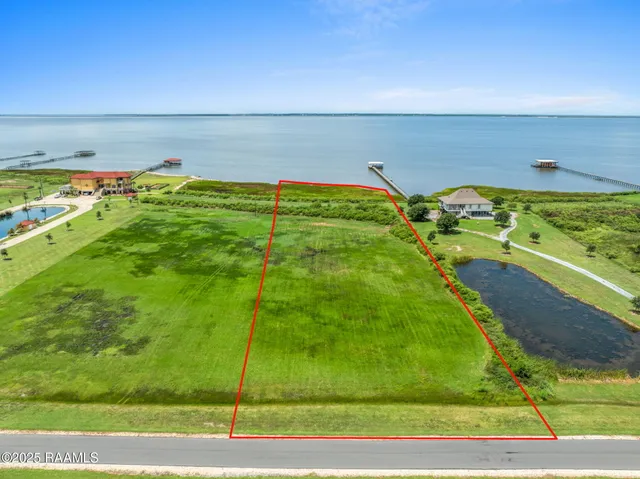 $335,000 | 0 Calcasieu Lake Drive, Lake Charles, LA 70607