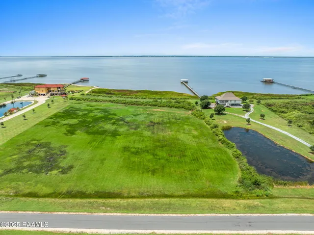 $335,000 | 0 Calcasieu Lake Drive, Lake Charles, LA 70607
