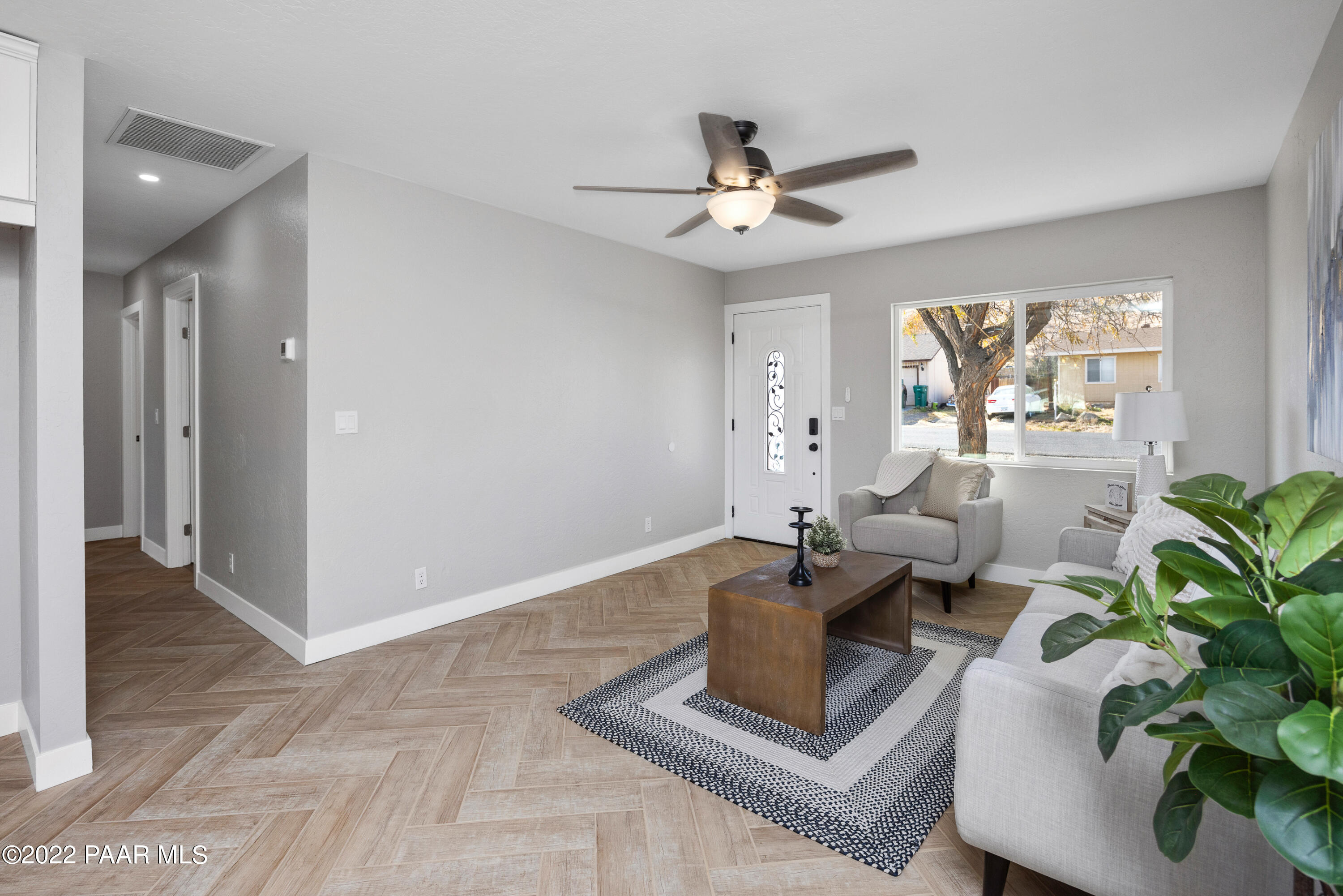 3355 North Tower Road Prescott Valley, AZ 86314 - Photo 5 of 25 005_Living Room