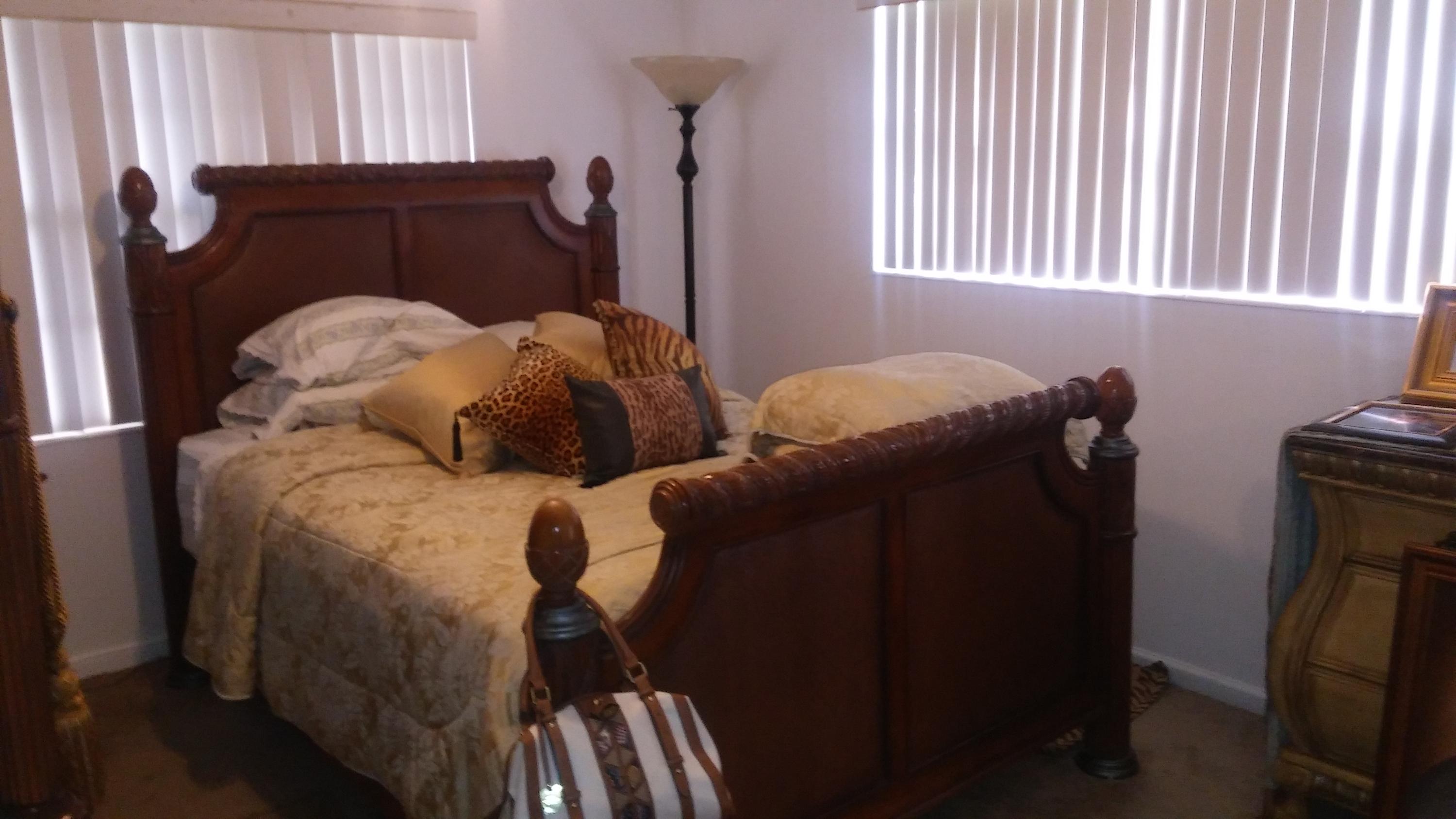 172 Fanshaw East Boca Raton, FL 33434 - Photo 6 of 13 20190103_134921 (1)