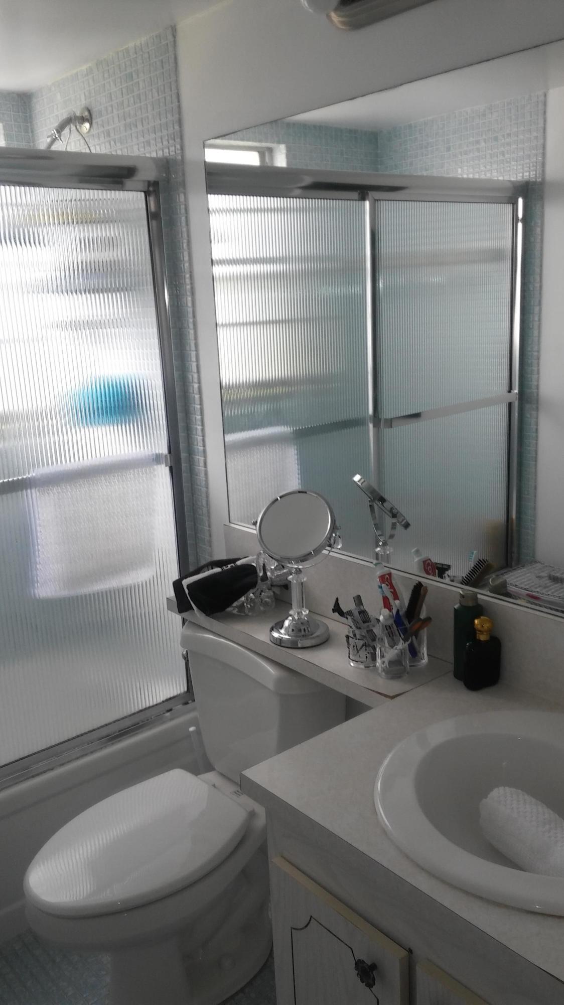 172 Fanshaw East Boca Raton, FL 33434 - Photo 9 of 13 20190103_135430