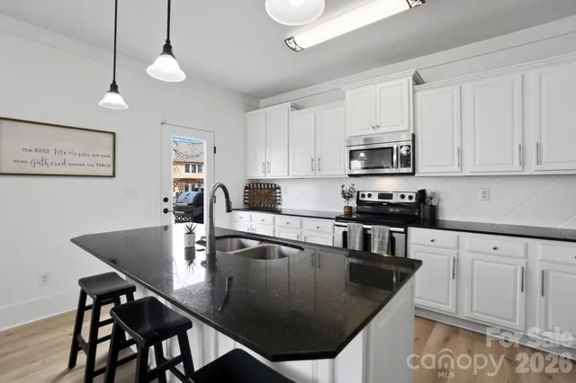 $789,000 | 3018 Amaranth Drive, Tega Cay, SC 29708