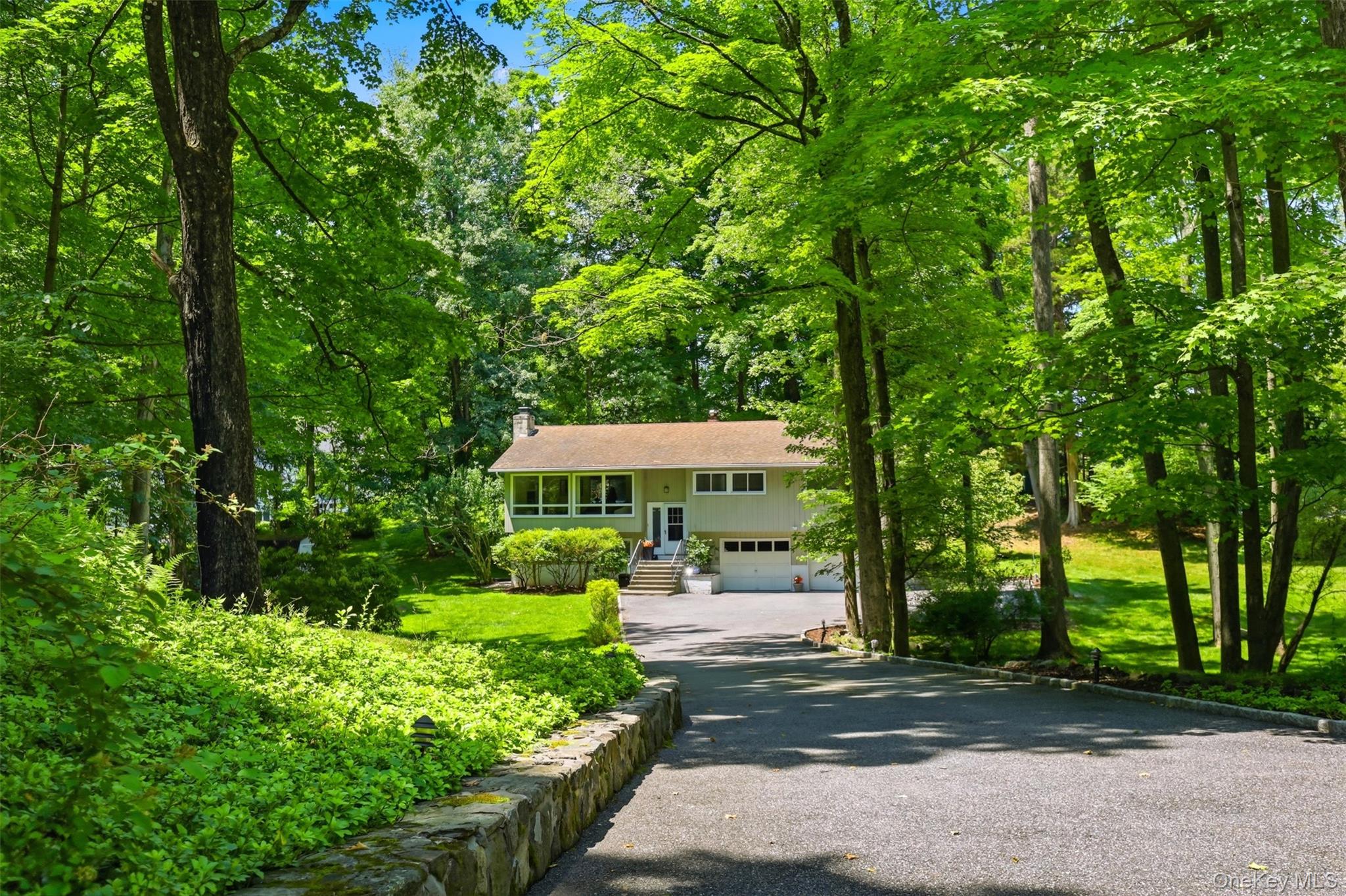 370 Furnace Dock Road Cortlandt Manor, NY 10567 - Photo 9 of 49