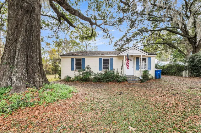 $299,900 | 1849 Dogwood Road, Charleston, SC 29414
