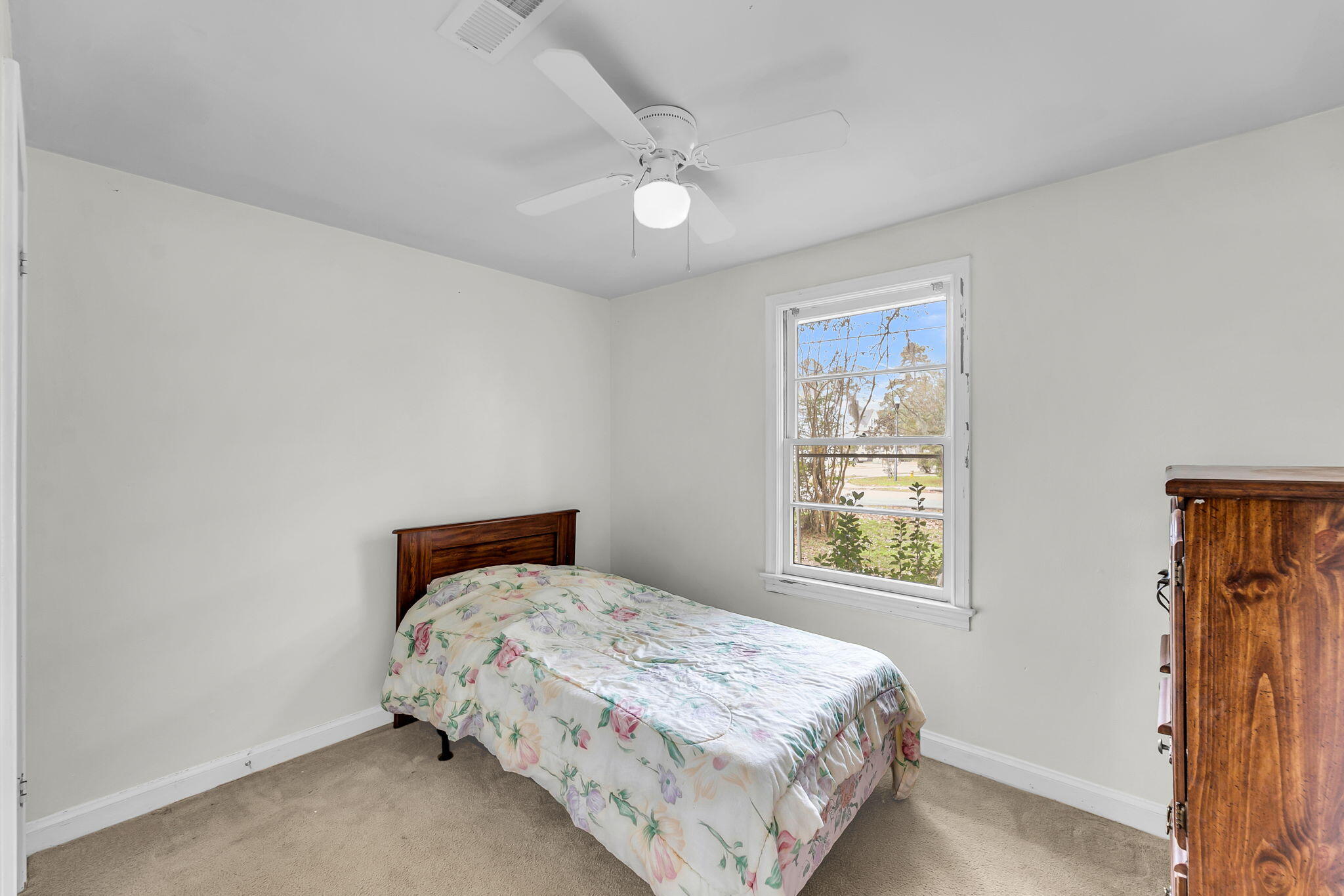 1849 Dogwood Road Charleston, SC 29414 - Photo 13 of 23 1849 Dogwood Road