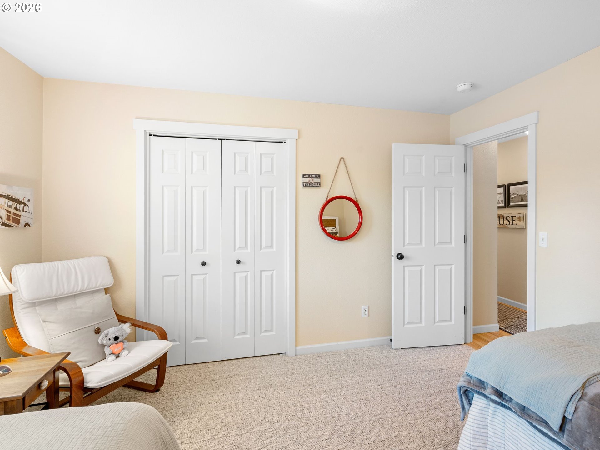 10 Big Tree Road Gleneden Beach, OR 97388 - Photo 18 of 48 a view of room with furniture and wooden floor