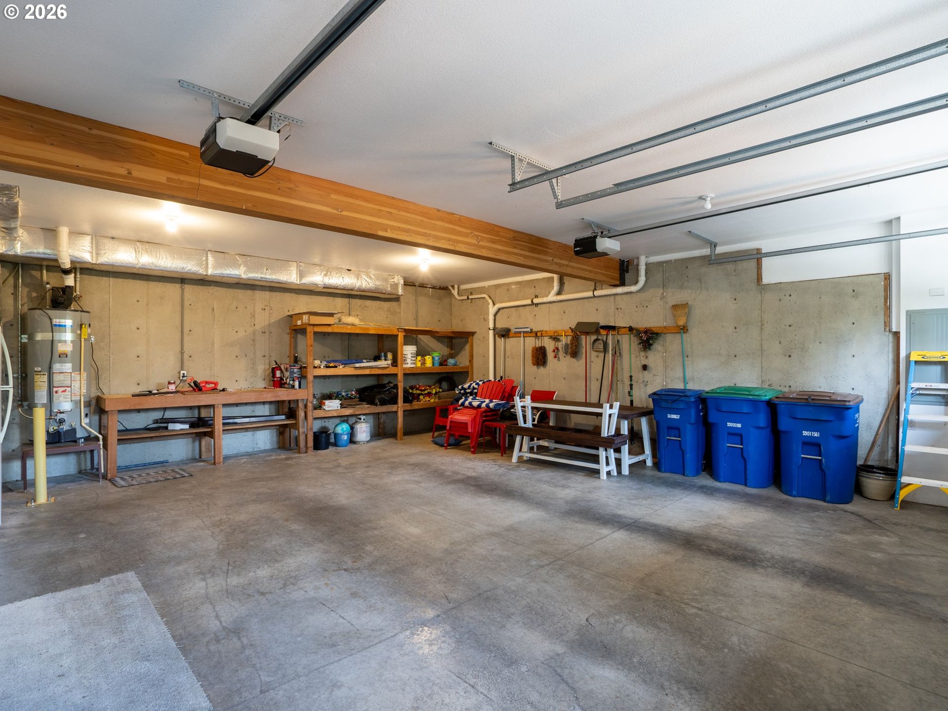 10 Big Tree Road Gleneden Beach, OR 97388 - Photo 32 of 48 a view of a garage with furniture